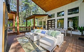 Luxe Privacy At Gorgeous Broken Bow Cabin Home